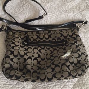 Coach Purse Good Used Condition. Clean inside.